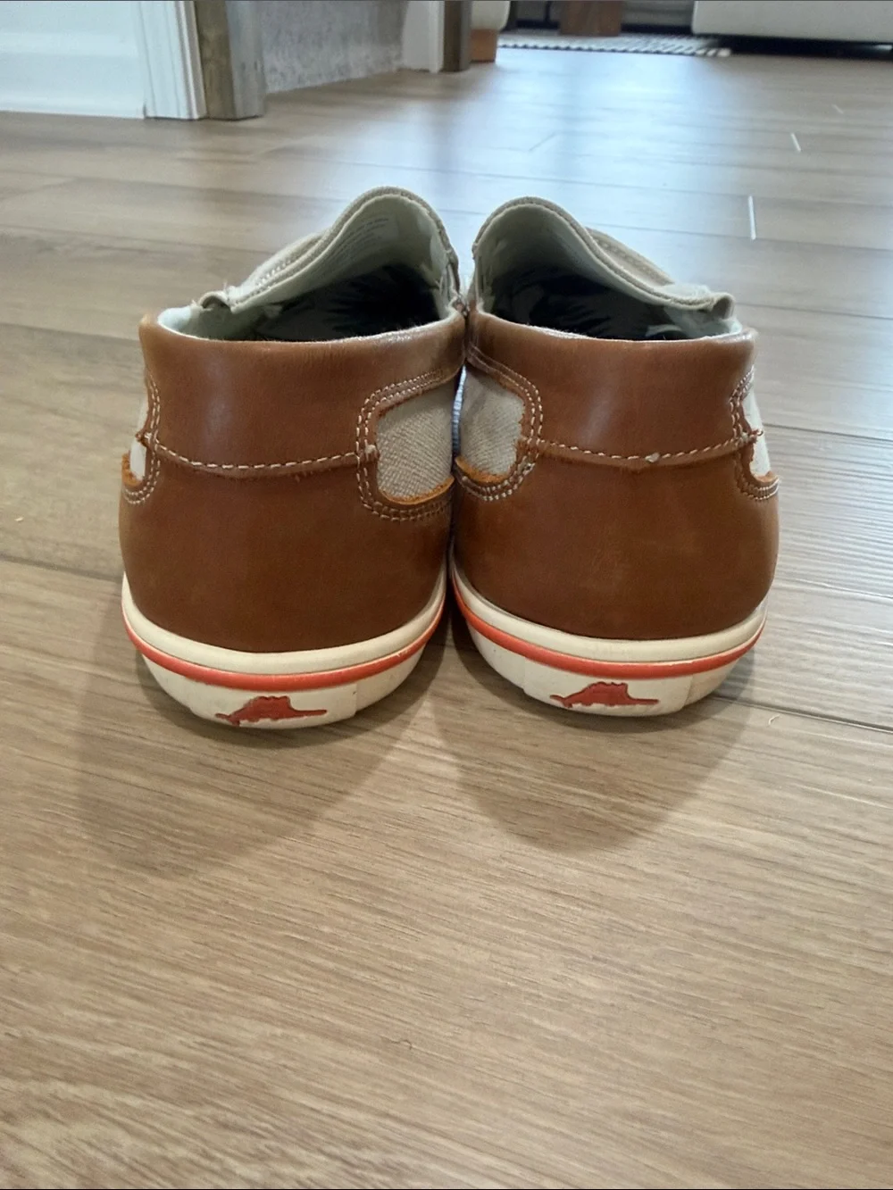Tommy Bahama Costa Venetian slip-on shoes canvas upper brown leather accents 10